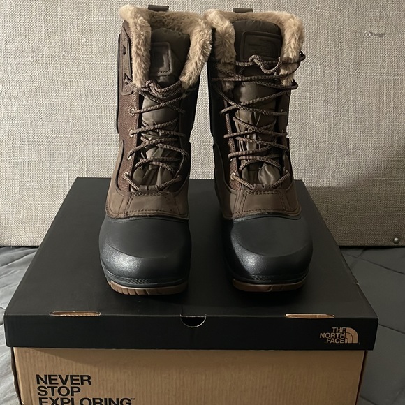 THE NORTH FACE Shellista IV Mid Waterproof Insulated Boot Leather Fur Trim Sz 11 - Picture 6 of 15